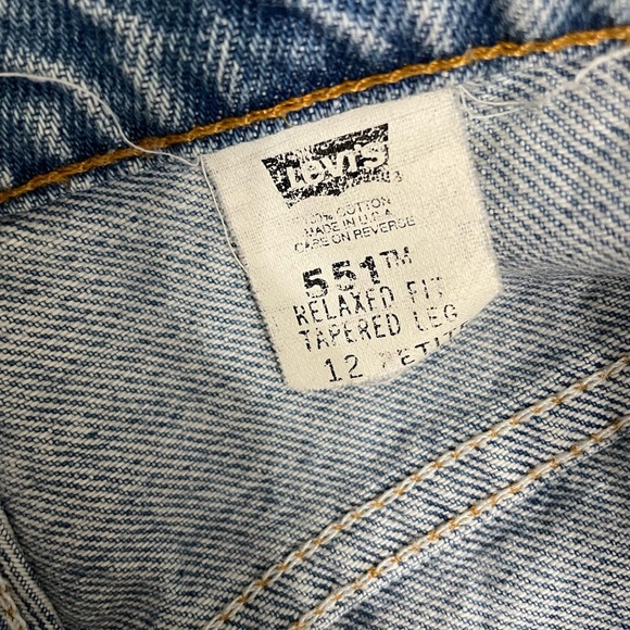 Vintage Levi's 551 Relaxed Tapered 10 12 Petite - Picture 10 of 10